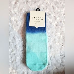 Pointe Studio Grip Collection full foot ankle Barre Socks, blue, medium/large